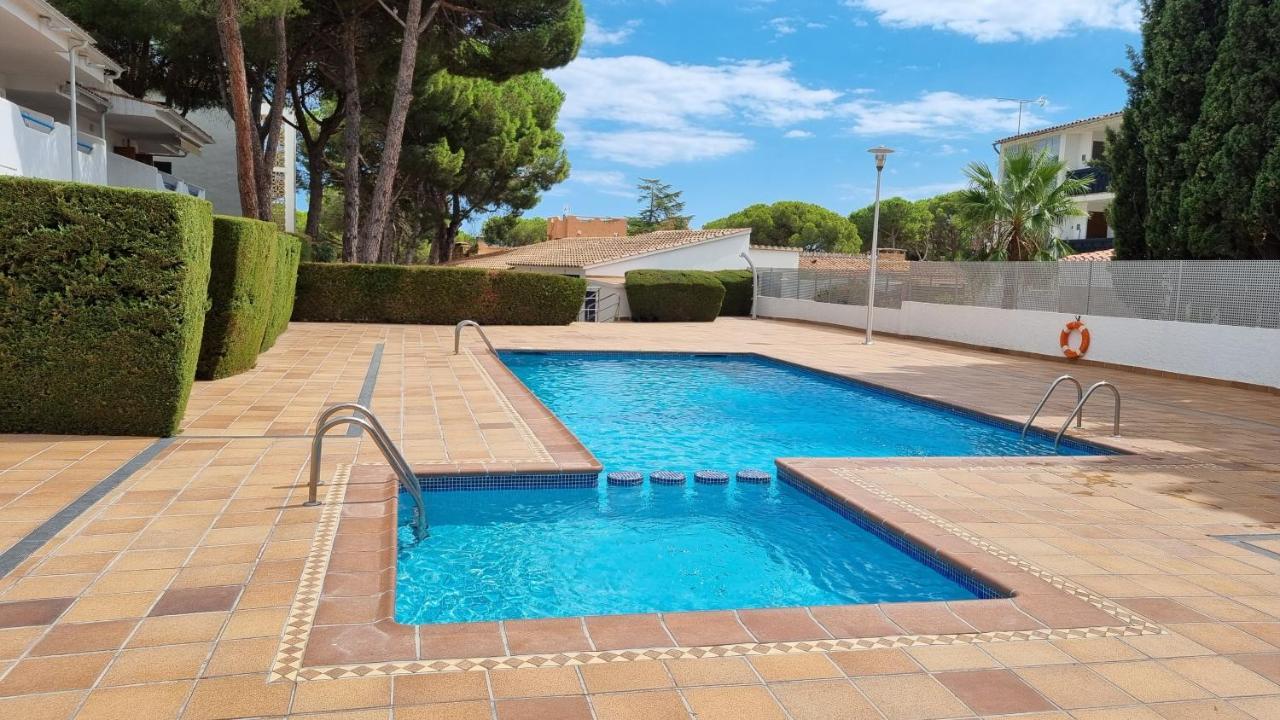 Apartamento Familiar Con Piscina Y Wifi Ля Эскала Экстерьер фото